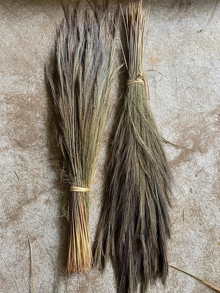48 Inch Broom Grass Ready Made - Jai Maa Kali